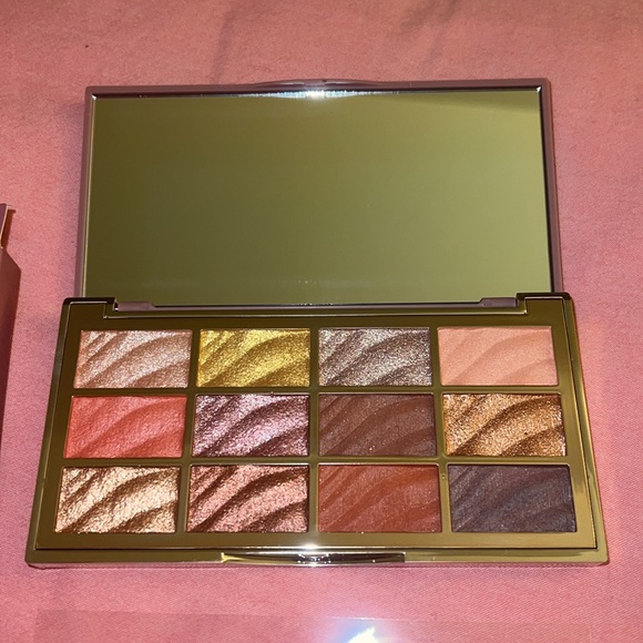 NEW Ciate London The Velvet Palette 12 Piece Eyeshadow Palette - Picture 5 of 11